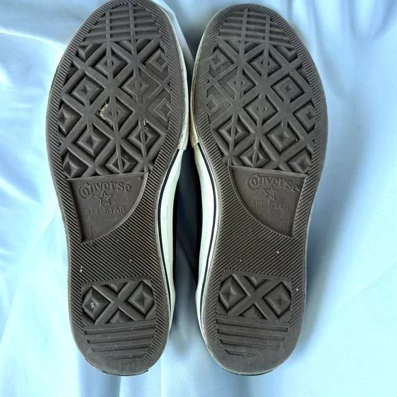 9.5 Mens/11.5 Womens Converse All Star Classic Black/White Canvas Low Tops - Picture 9 of 11